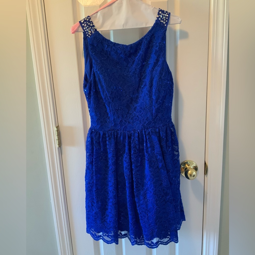 City Triangles Lace Dress Royal Blue Cocktail, Homecoming, Semiformal, Jrs sz 9